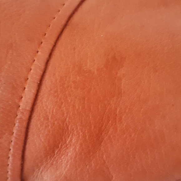 BULGA 😁50 % OFF LEATHER CORAL SHOULDER BAG - Picture 7 of 8